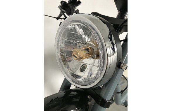 e-Bikes用フロントLEDヘッドライト_ブラック / クローム